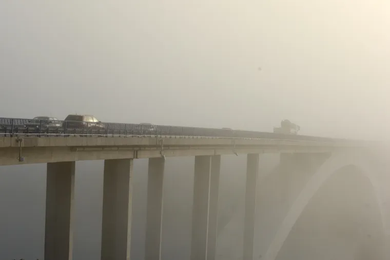 17.10.2019., &Scaron;ibenik - Gusta magla prekrila je kanal Sv. Ante i &scaron;ire &scaron;ibensko područje. Photo: Hrvoje Jelavic/PIXSELL