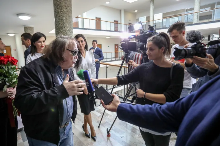 Susret zagrebačkog gradonačelnika i Miše Kovača nije mogao proći bez fotoaparata - Evo kako je to izgledalo!
