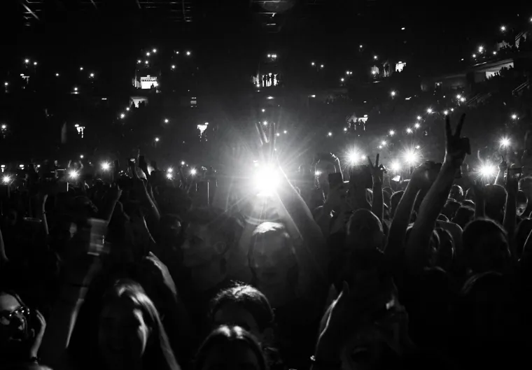 ARENA ZAPLESALA NA SPEKTAKULARNOM KONCERTU PRLJAVOG KAZALI&Scaron;TA: Pogledajte fotke...