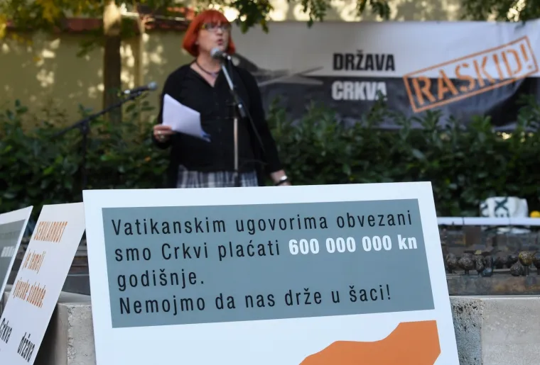 Prosvjed u Zagrebu protiv vatikanskih ugovora: 'Ne želimo da hijerarhija crkve odlučuje o na&scaron;im životima'