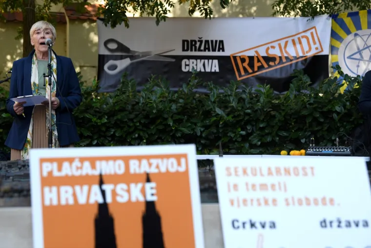 Prosvjed u Zagrebu protiv vatikanskih ugovora: 'Ne želimo da hijerarhija crkve odlučuje o na&scaron;im životima'