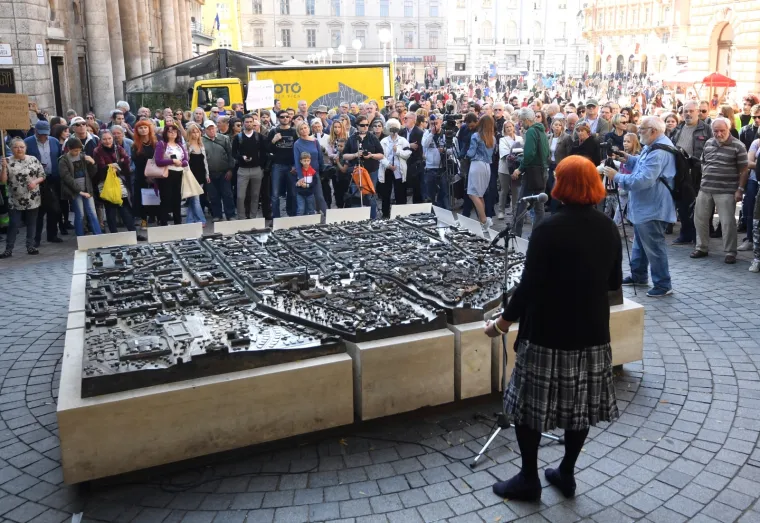 Prosvjed u Zagrebu protiv vatikanskih ugovora: 'Ne želimo da hijerarhija crkve odlučuje o na&scaron;im životima'
