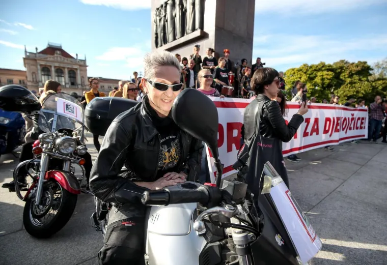 Prosvjed "Pravda za djevojčice" diljem Hrvatske: 'Imamo dru&scaron;tvo kao slučaj i zato ga moramo mijenjati'