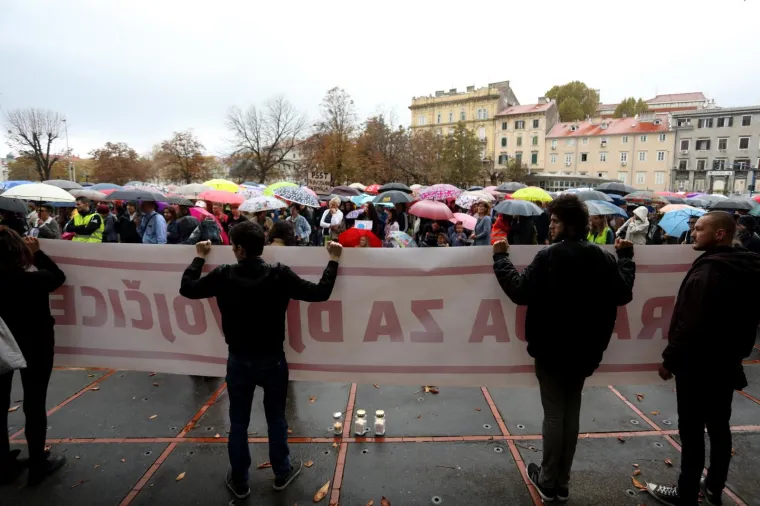 Prosvjed "Pravda za djevojčice" diljem Hrvatske: 'Imamo dru&scaron;tvo kao slučaj i zato ga moramo mijenjati'