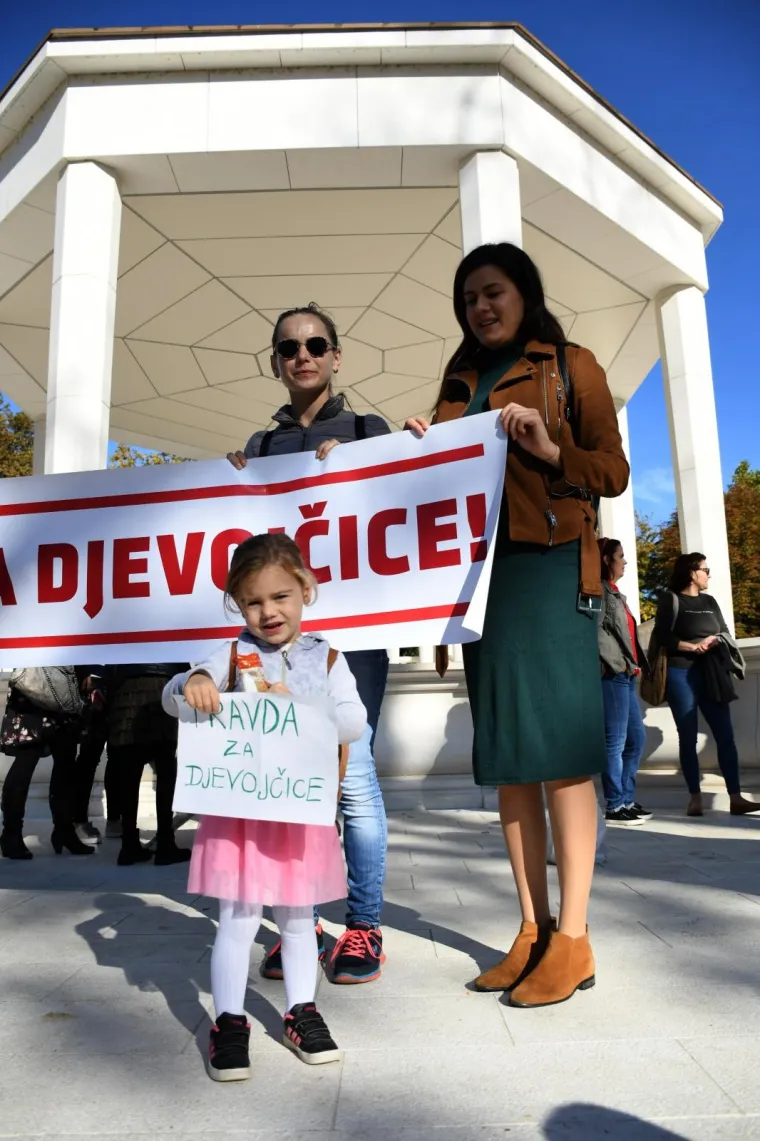 Prosvjed "Pravda za djevojčice" diljem Hrvatske: 'Imamo dru&scaron;tvo kao slučaj i zato ga moramo mijenjati'