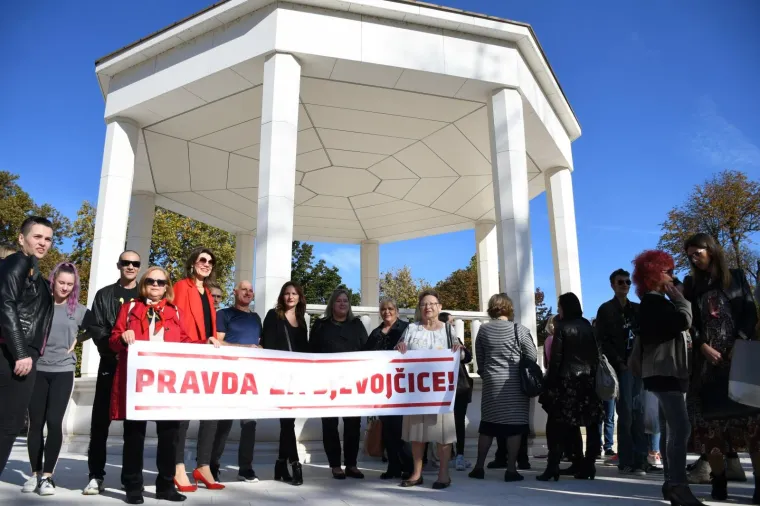 Prosvjed "Pravda za djevojčice" diljem Hrvatske: 'Imamo dru&scaron;tvo kao slučaj i zato ga moramo mijenjati'