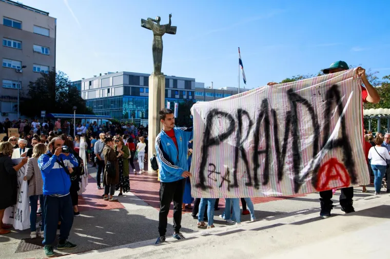 Prosvjed "Pravda za djevojčice" diljem Hrvatske: 'Imamo dru&scaron;tvo kao slučaj i zato ga moramo mijenjati'