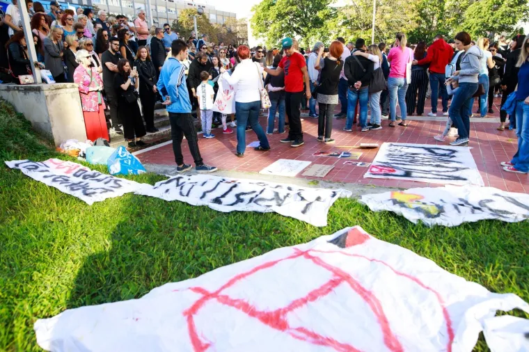 Prosvjed "Pravda za djevojčice" diljem Hrvatske: 'Imamo dru&scaron;tvo kao slučaj i zato ga moramo mijenjati'