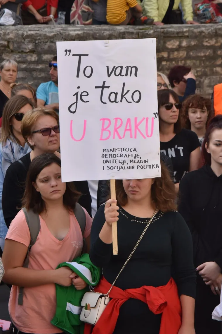 Prosvjed "Pravda za djevojčice" diljem Hrvatske: 'Imamo dru&scaron;tvo kao slučaj i zato ga moramo mijenjati'