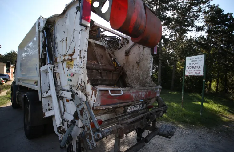 Miro Bulj opet u akciji: Spriječio poku&scaron;aj iskrcaja vrgoračkog smeća u Sinj