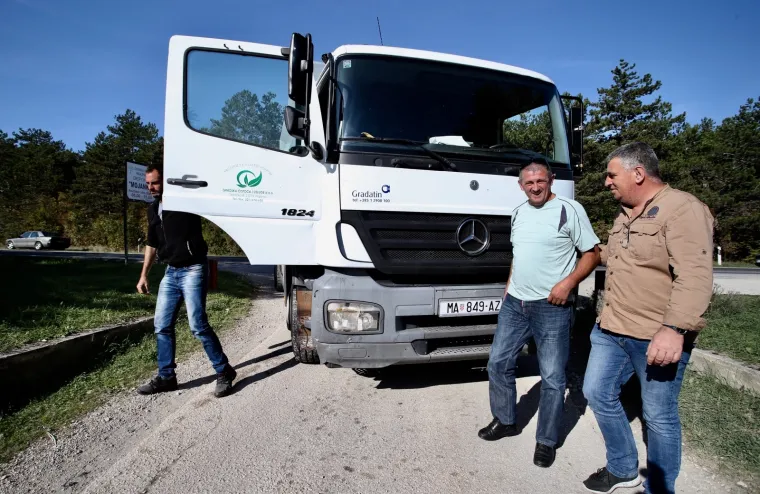 Miro Bulj opet u akciji: Spriječio poku&scaron;aj iskrcaja vrgoračkog smeća u Sinj
