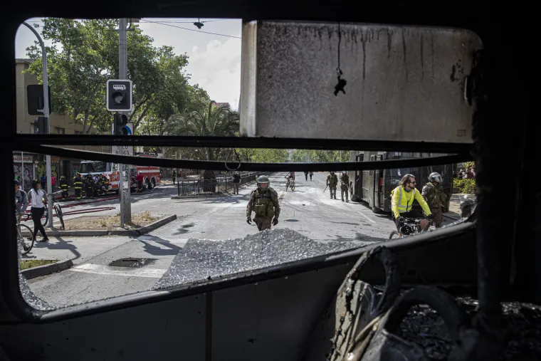 Prizori s čileanskih ulica svjedoče potpunom kaosu! Čitav grad je uni&scaron;ten, u požaru poginulo troje ljudi...