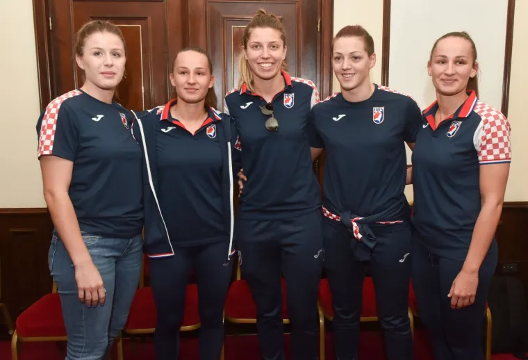Krema mu&scaron;kog i ženskog rukometa na jednom mjestu: Pogledajte tko je stigao na okupljanje reprezentacija
