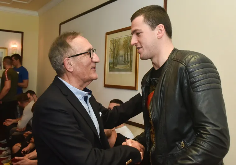 Krema mu&scaron;kog i ženskog rukometa na jednom mjestu: Pogledajte tko je stigao na okupljanje reprezentacija