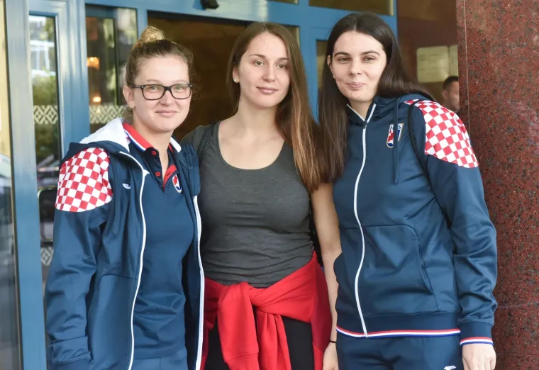 Krema mu&scaron;kog i ženskog rukometa na jednom mjestu: Pogledajte tko je stigao na okupljanje reprezentacija