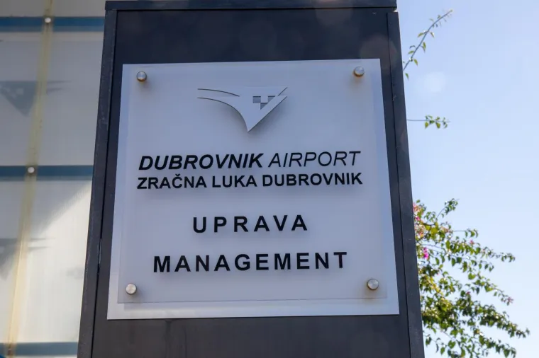 Policija otkriva nove detalje pljačke u Dubrovniku! Naoružani pljačka&scaron;i hrvali su se sa za&scaron;titarima