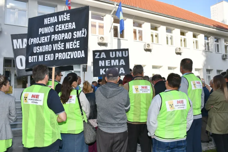 Sazvana je na zahtjev direktora Nuklearnog fonda s točkom Dnevnog reda: Prezentacija nacionalnog programa te upoznavanje s planiranim aktivnostima uspostave Centra za zbrinjavanje radioaktivnog otpada.