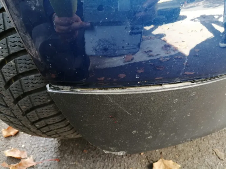 'Pauk' htio dići auto, a onda je sve sličilo na crtić 'A je to': Smart su demolirali - ostao je bez stakla, krova..
