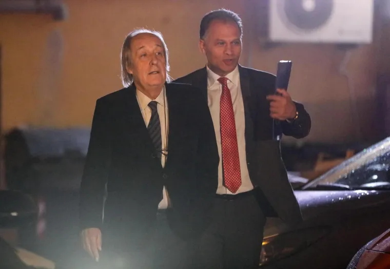 Državni dužnosnici od učitelja imaju manju osnovicu, ali veće koeficijente! Otkrivamo kolike imaju predsjednica, premijer...