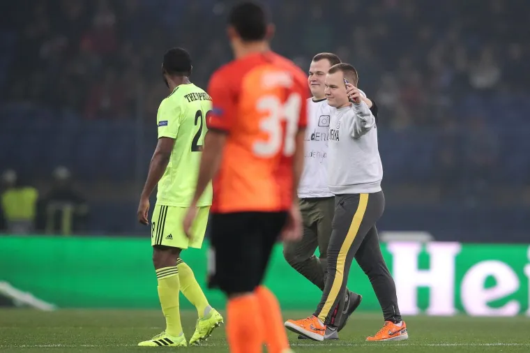 Ukrajinske YouTube zvijezde u usponu izabrale Dinamo za promociju: Pogledajte njihov upad na travnjak