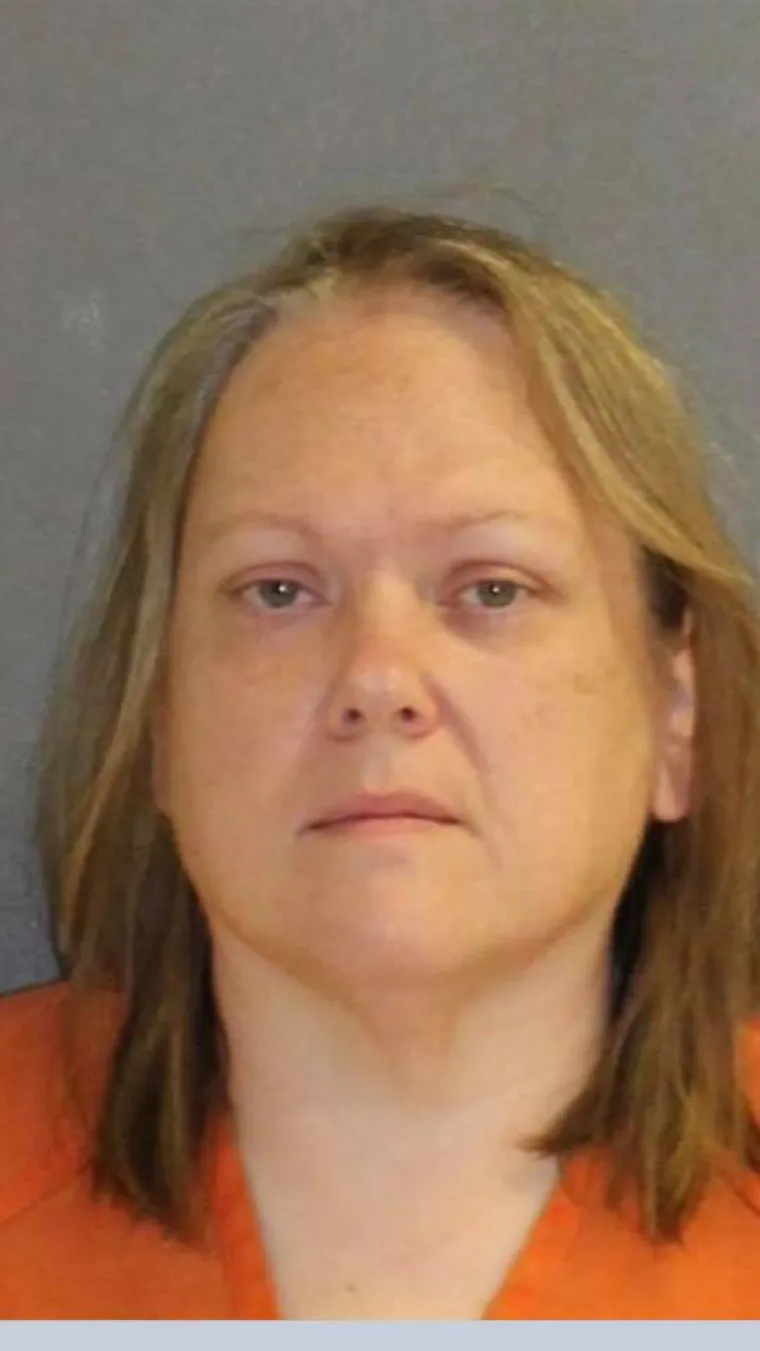 Jezivi prizori u 'kući strave': Troje djece živjelo je s čak 245 životinja, izmet i mokraća bili su posvuda!