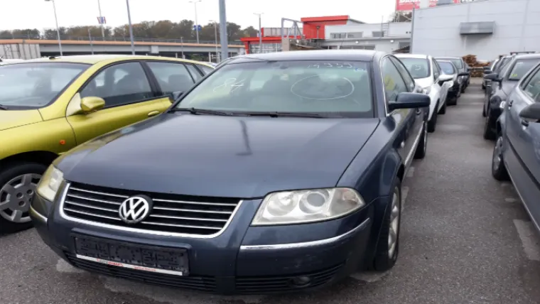 VOLKSWAGEN PASSAT 2.5 V6 TDI iz 2003., početne cijene 11.200,00 kn
