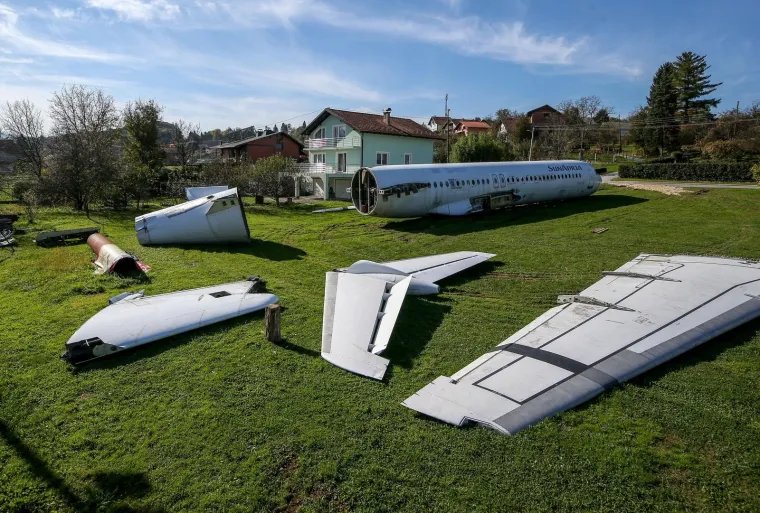 OVO JE AVION IZ ZAGORSKOG DVORI&Scaron;TA KOJI JE ODU&Scaron;EVIO HRVATE: Vlasnik ga namjerava preurediti i iznajmljivati za zabave