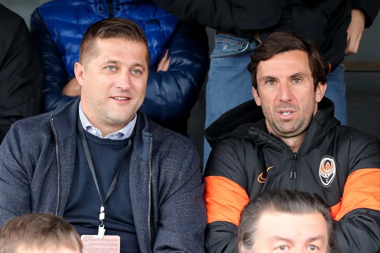Mladi nogometaši Dinama odigrali su 1:1 na gostovanju kod Šahtara u juniorskoj Ligi prvaka, a utakmicu je na tribinama gledao i legendarni hrvatski nogometaš Darijo Srna kojoi trenutno obnaša dužnost pomoćnog trenera seniorske momčadi tog ukrajinskog kluba.
Photo: Goran Stanzl/PIXSELL