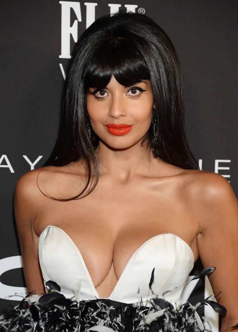 Glumica Jameela Jamil na dodijeli InStyle nagrada u Los Angelesu pojavila se u vrlo zanimljivoj modnoj kreaciji. Foto: Profimedia