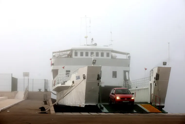 Jezive scene u &Scaron;ibeniku nisu omele građane: Pogledajte gustu maglu koja je grad zavila u sivo