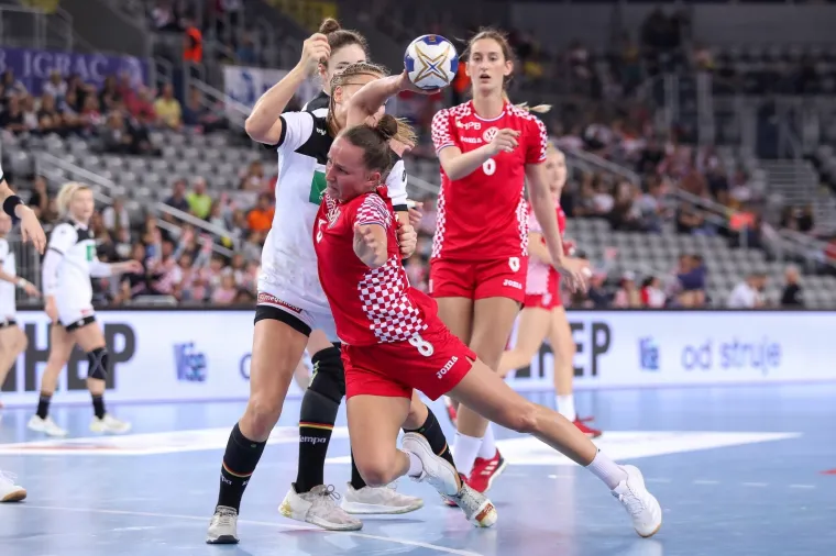 Hrvatice nakon lavovske borbe u Areni debitirale nerije&scaron;enim ishodom protiv moćne Njemačke