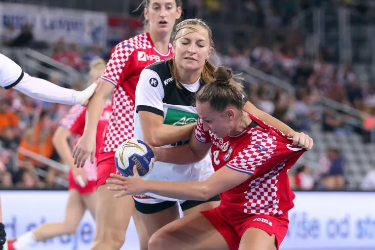 Hrvatice nakon lavovske borbe u Areni debitirale nerije&scaron;enim ishodom protiv moćne Njemačke