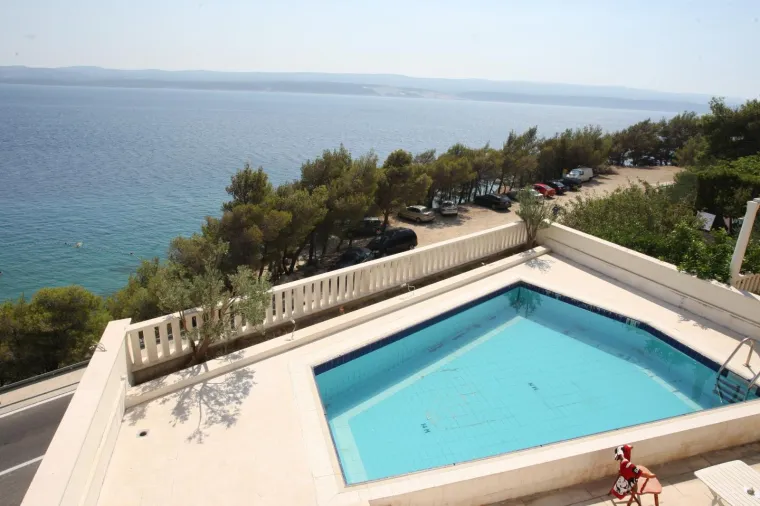 Prona&scaron;li smo 'izgubljenu' snimku! Tko je Josip Ćelić? Najbogatiji policajac, ima luksuznu vilu...