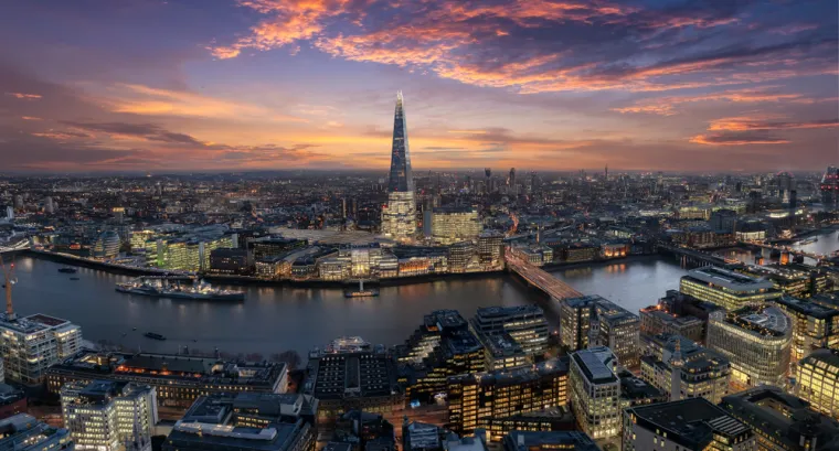Oni koji se odluče otići u Englesku, najčešće će izabrati London, ali Engleska ima i drugih svojih znamenitosti. Šetnja na ostrvu dok puše vjetar, pronalazak morskog života u stijenama ili fosila, neke su od aktivnosti koje možete tamo imati.