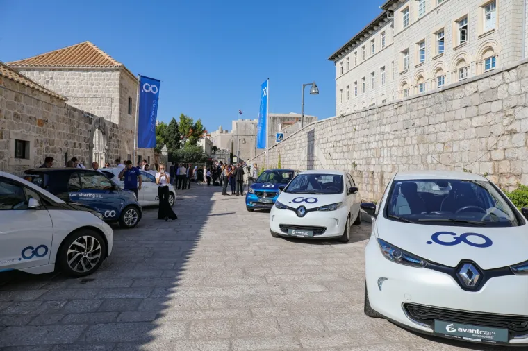 Grad Dubrovnik uveo 'car sharing' sustav s 30 električnih vozila