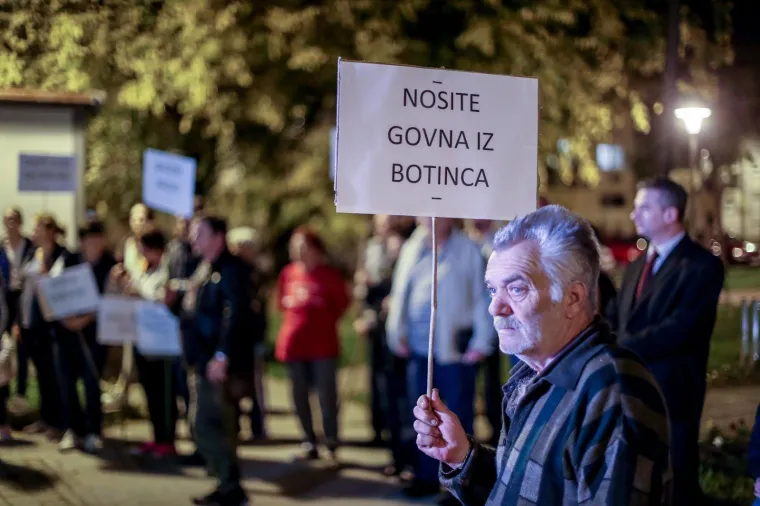 Botinčani prosvjedovali zbog nepodno&scaron;ljivog smrada: 'Bandić i gradski čelnici nam ne žele pomoći'