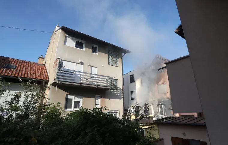 Požar stana na zagrebačkoj Tre&scaron;njevci
