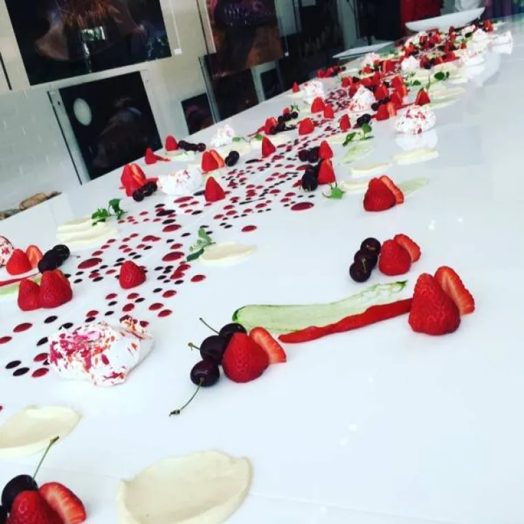 A SAMO SU ŽELJELI RUČATI: Kad su vidjeli &scaron;to su dobili na tanjuru, umalo im je pozlilo