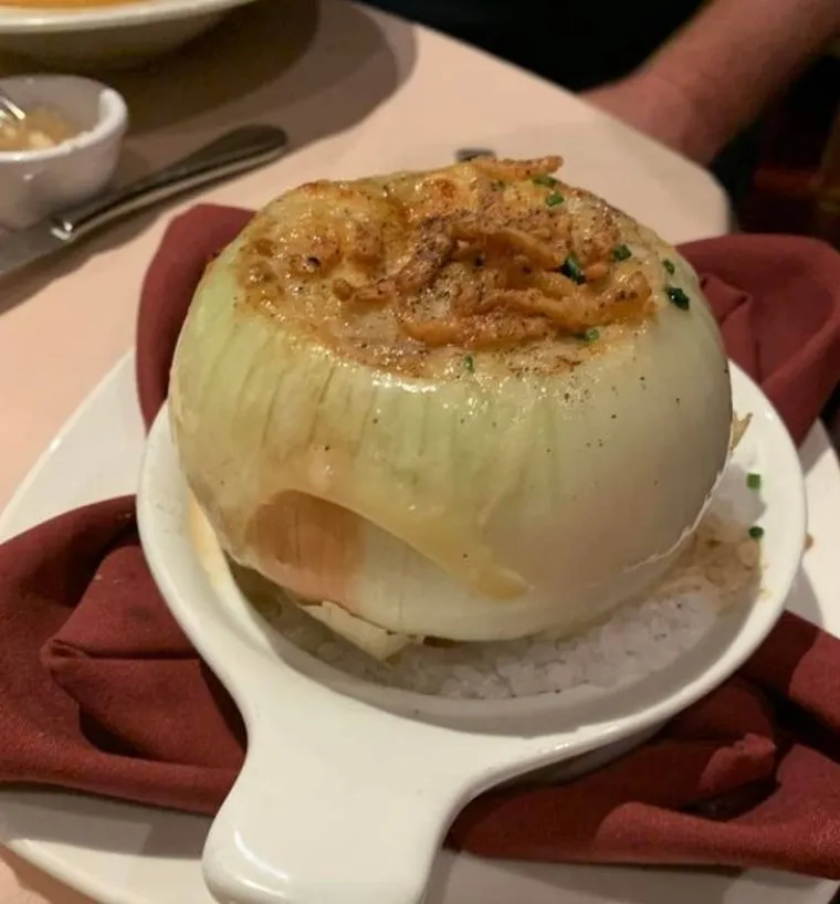 A SAMO SU ŽELJELI RUČATI: Kad su vidjeli &scaron;to su dobili na tanjuru, umalo im je pozlilo