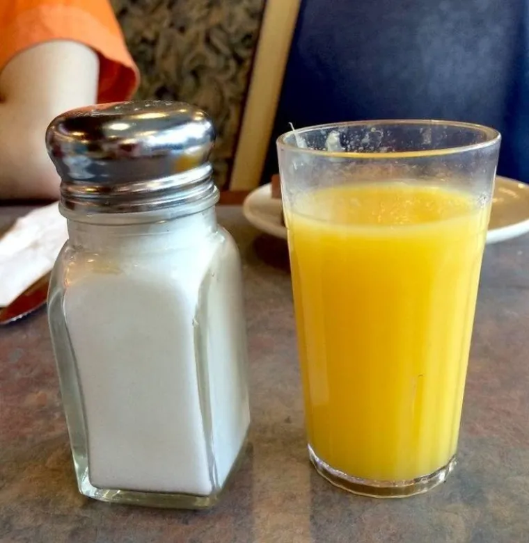 A SAMO SU ŽELJELI RUČATI: Kad su vidjeli &scaron;to su dobili na tanjuru, umalo im je pozlilo