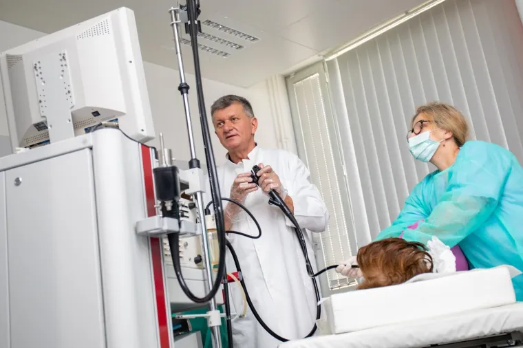 Milan Kujundžić stigao u službeni posjet Dubrovniku pa 'dao ruke': Pomogao je kolegi u bolnici