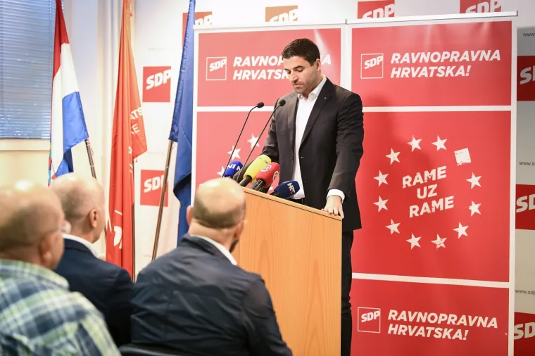 'Doviđenja do oslobođenja', poručio je Milanović SDP-ovcima i oti&scaron;ao na fi&scaron;ijadu u Orahovicu