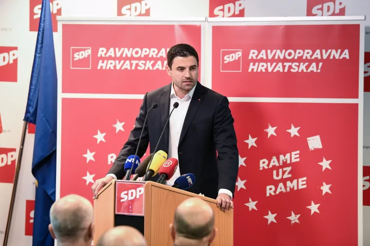 'Doviđenja do oslobođenja', poručio je Milanović SDP-ovcima i oti&scaron;ao na fi&scaron;ijadu u Orahovicu