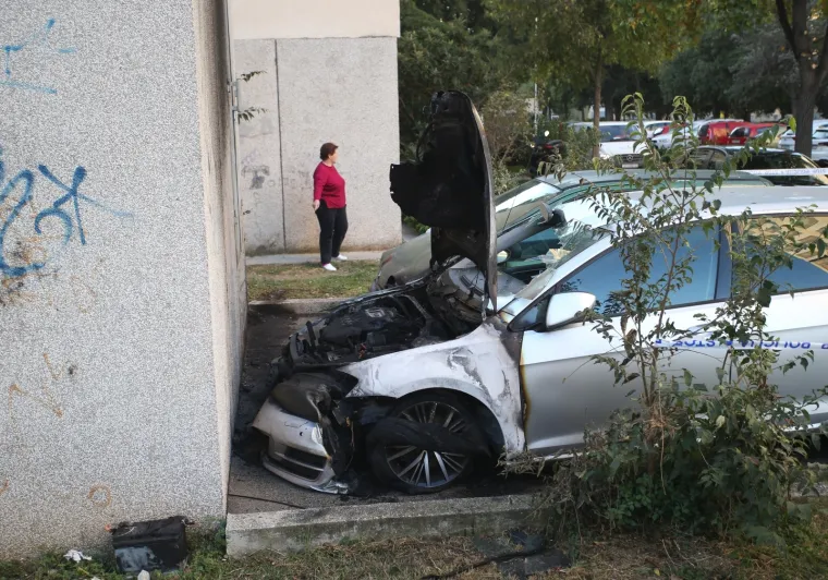 U Splitu zapaljen auto žene koja je ranije pretučena: 'Čula se detonacija, skočio sam iz kreveta!'