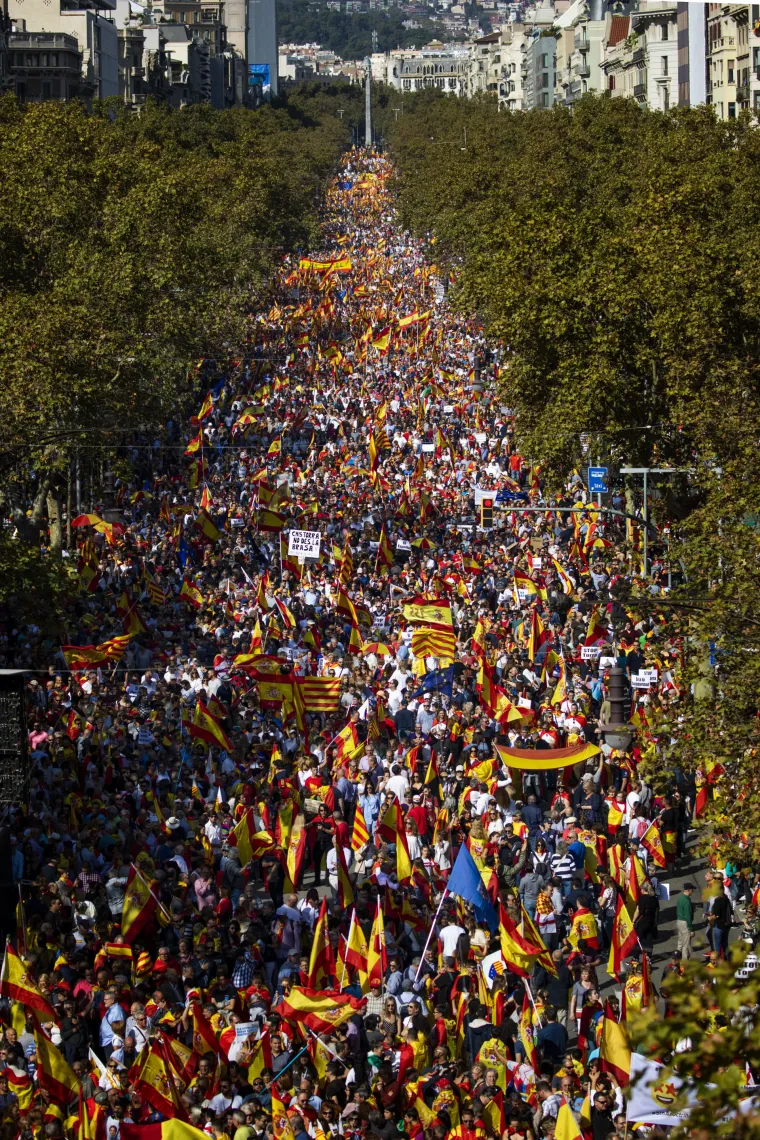 U sukobu u Barceloni još 46 ozlijeđenih, jedan od katalonskih čelnika zaziva novi referendum