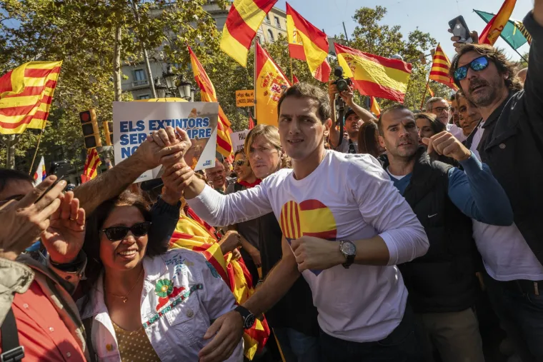 U sukobu u Barceloni još 46 ozlijeđenih, jedan od katalonskih čelnika zaziva novi referendum