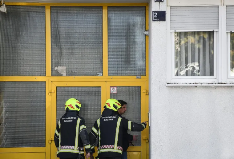 Uga&scaron;en požar stana u zagrebačkoj Dubravi: Jedna osoba poginula, jedna ozlijeđena