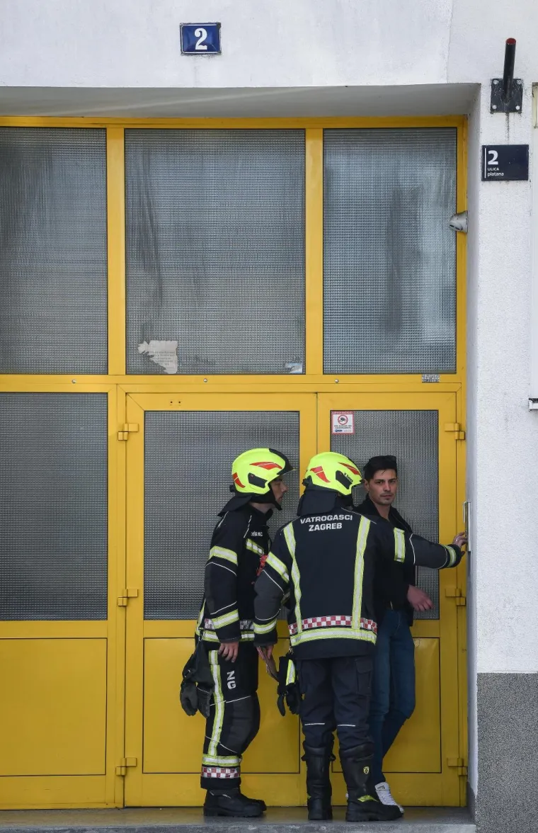 Uga&scaron;en požar stana u zagrebačkoj Dubravi: Jedna osoba poginula, jedna ozlijeđena