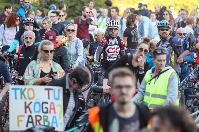 'Građani drugog reda' prosvjedovali u Zagrebu: 'Kako propisno voziti po nepropisnoj infrastrukturi?'