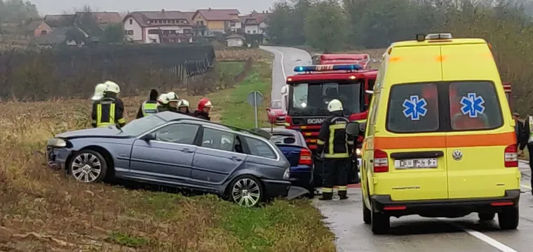 Te&scaron;ka nesreća u Međimurju: Frontalni sudar dva automobila